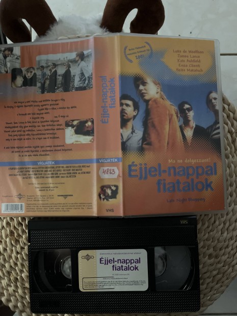 jjel nappal fiatalok vhs