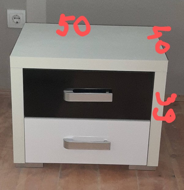 Éjjeliszekrény violet 24