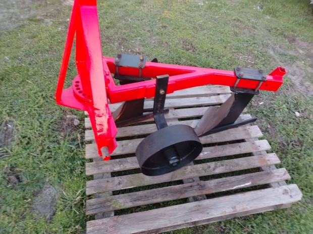 Eke bagodi jap�n kistraktorhoz