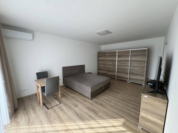 �kszerdoboz Ny�regyh�za belv�ros�ban