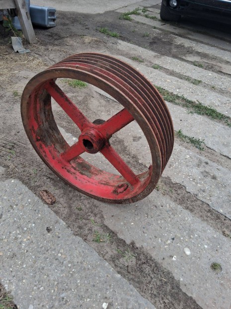 Ékszijjtárcsa 51 cm átmérőjű 6 pájás