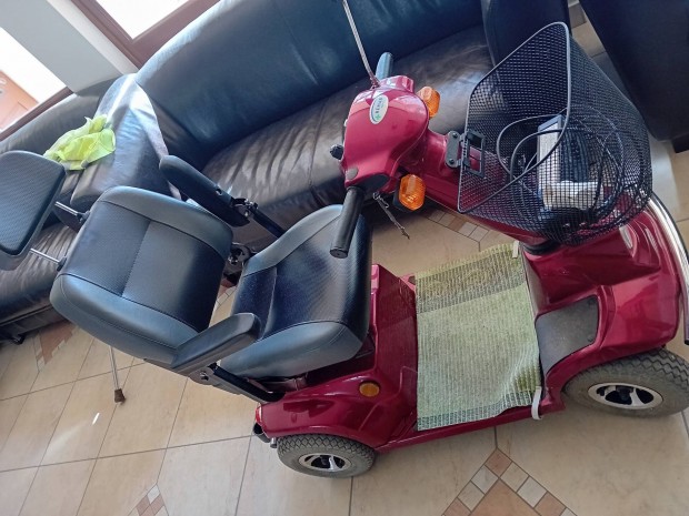 El-Go Hs 580 elektromos n�gykerek� moped