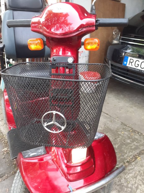 El-Go/M ngykerek elektromos moped