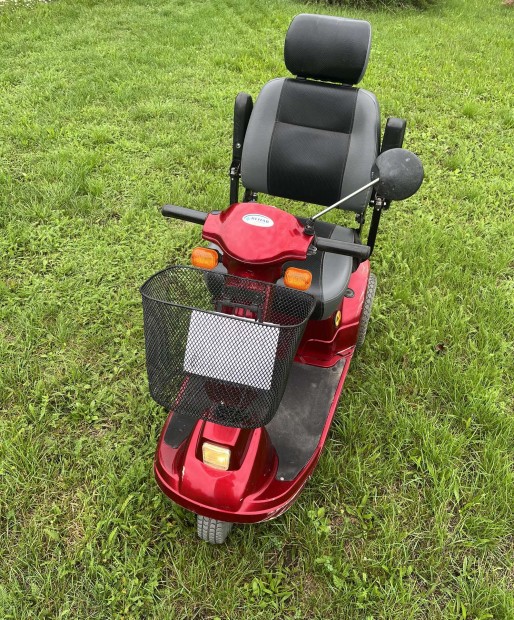 El-go 3 kerek elektromos moped