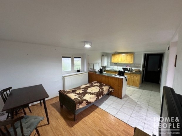 Elad�sra K�n�lok Csanytelek egy kivett tany�t!