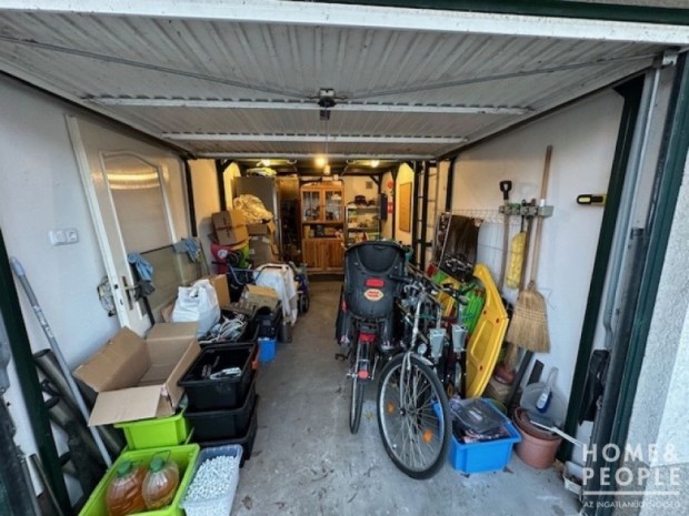 Elad�sra k�n�lok egy gal�ri�s gar�zst Szegeden!