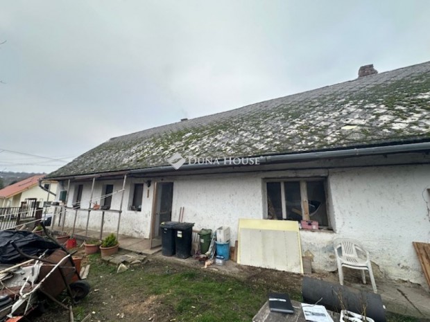 Elad� 100 nm-es h�z Etyek