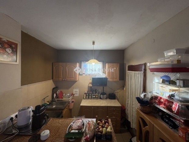 Elad� 102 nm-es h�z T�pi�szecs�