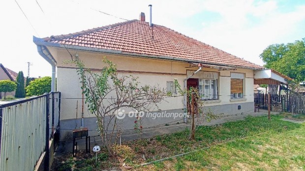 Elad� 103 nm-es h�z J�szf�nyszaru