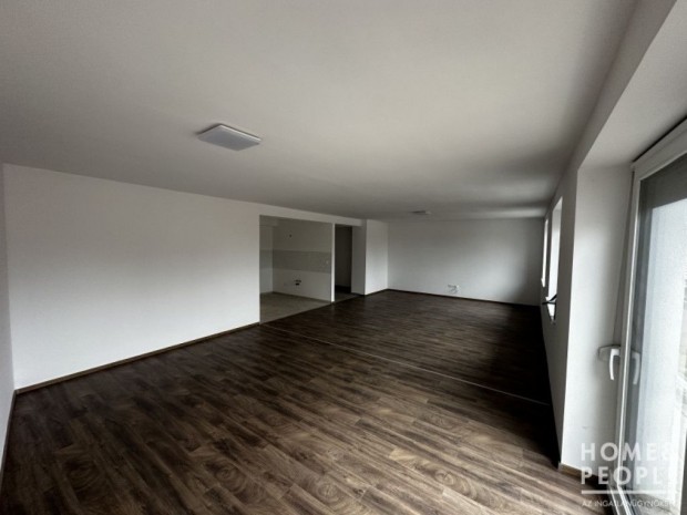 Elad� 104 nm-es �jszer� �llapot� t�gla lak�s Szeged M�rav�ros