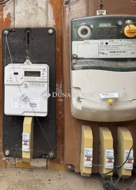 Elad� 104 nm-es h�z Orosh�za