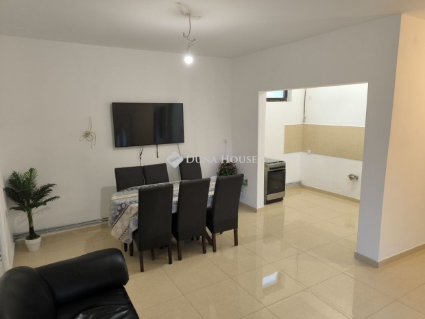 Elad� 105 nm-es h�z Kartal