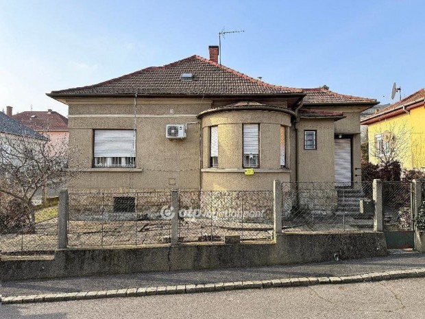 Elad� 106 nm-es h�z Miskolc