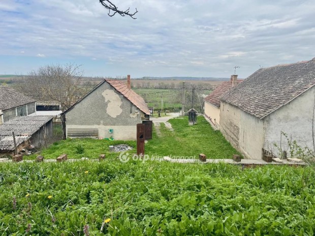 Elad� 108 nm-es h�z Belv�rdgyula