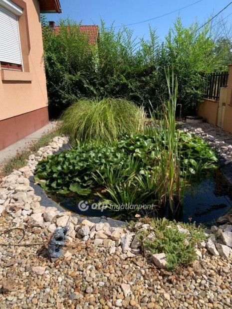 Elad� 108 nm-es h�z Csem�