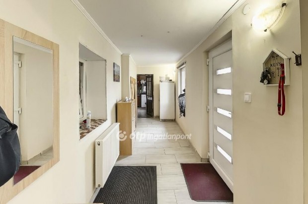 Elad� 108 nm-es h�z Galgah�v�z