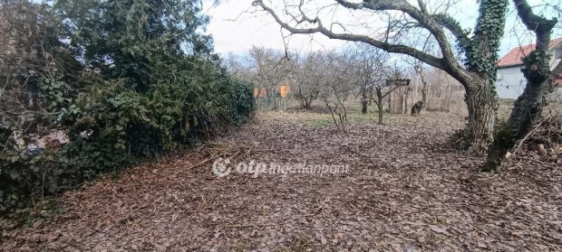 Elad� 1090 nm-es telek Sziget�jfalu