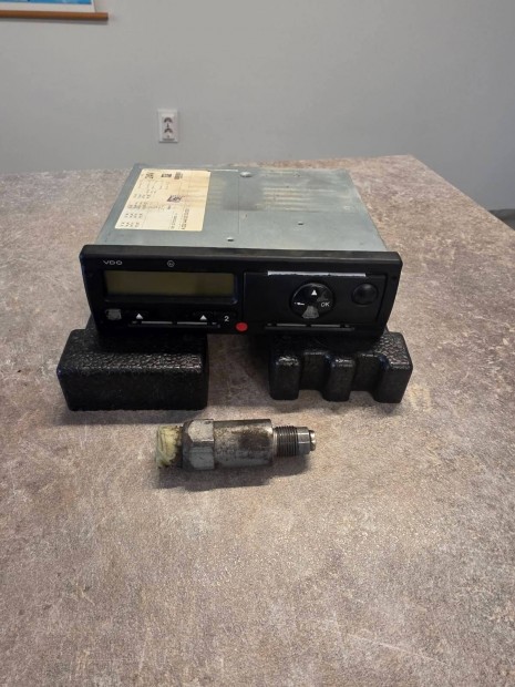 Elad 10 db tahogrf