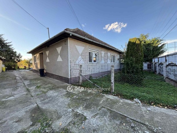 Elad� 110 nm-es h�z Hern�dn�meti