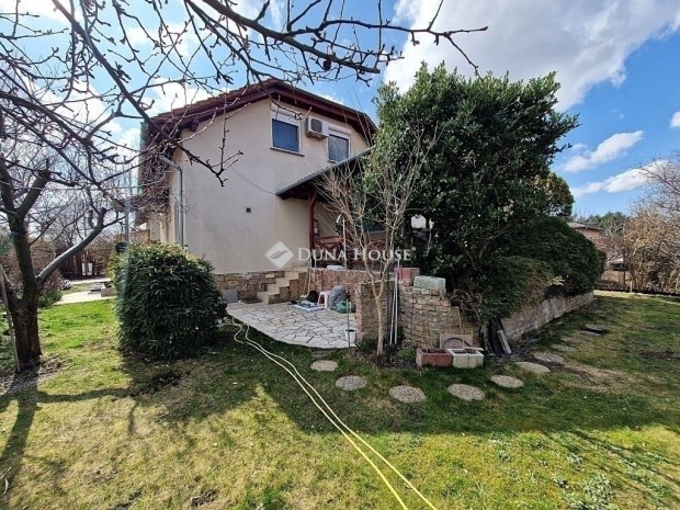 Elad� 110 nm-es h�z Magl�d