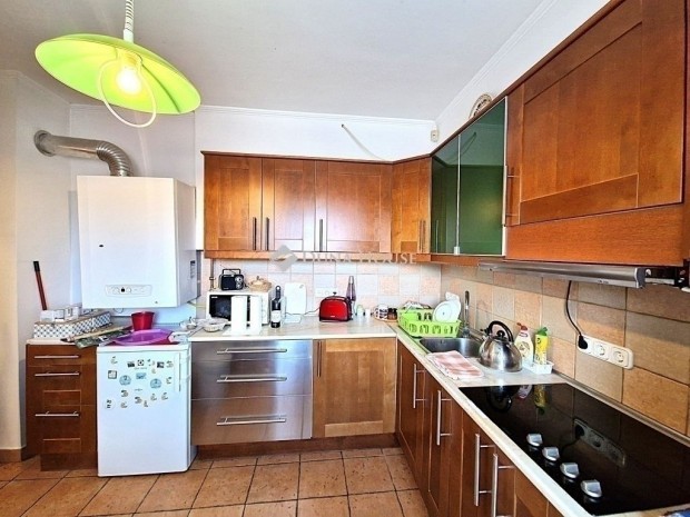 Elad� 110 nm-es h�z Magl�d