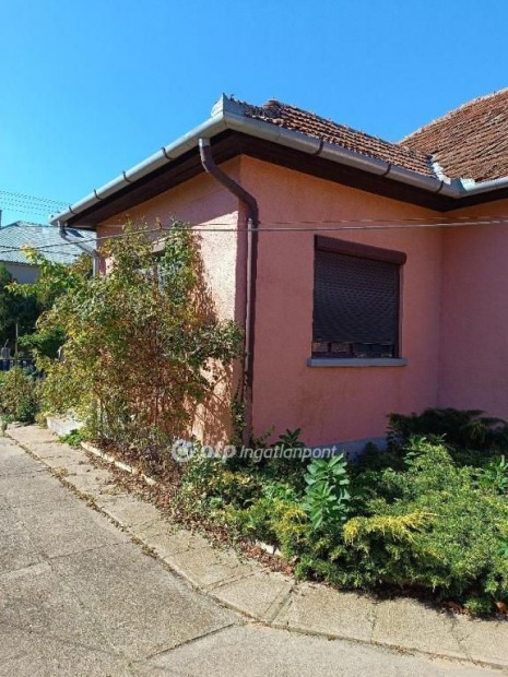 Elad� 110 nm-es h�z Ny�rb�tor