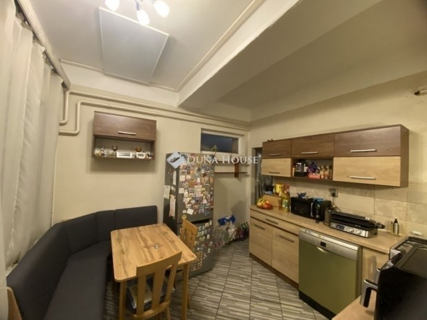 Elad� 110 nm-es h�z Szeged