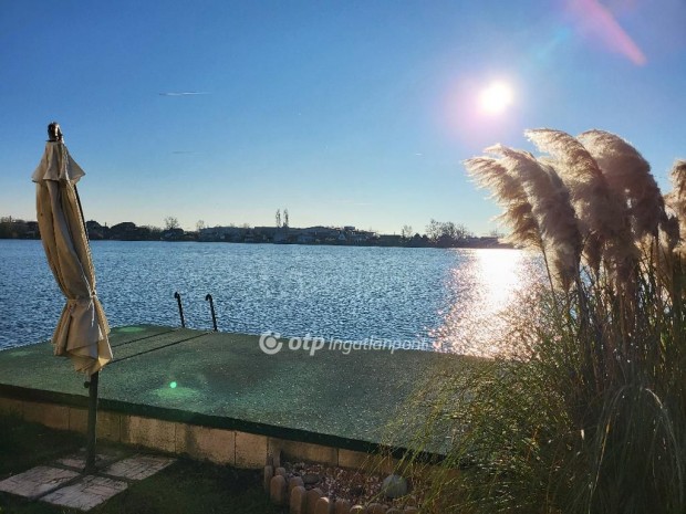 Elad� 110 nm-es h�z Szigetszentmikl�s