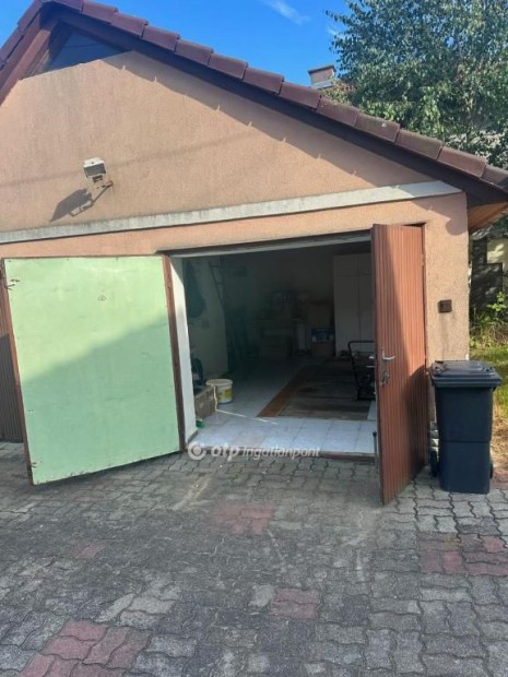 Elad� 110 nm-es h�z Zalaegerszeg