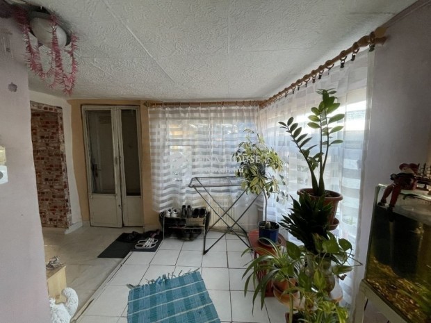 Elad� 111 nm-es h�z Nyerges�jfalu