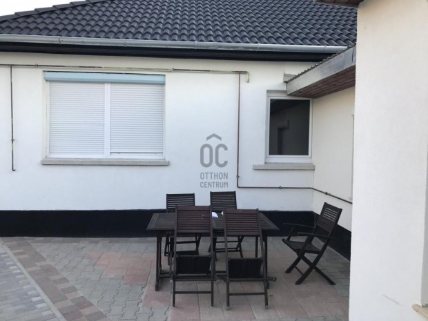 Elad� 114 nm-es h�z Nagyk�ta