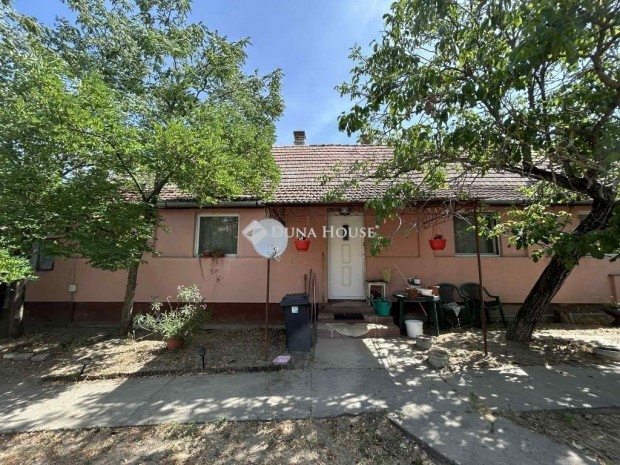 Elad� 115 nm-es h�z Tat�rszentgy�rgy