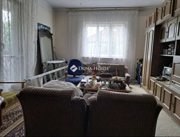 Elad� 119 nm-es h�z Nagyhal�sz