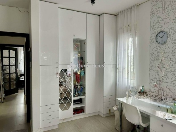 Elad� 120 nm-es h�z Kakucs