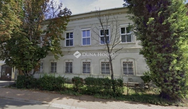 Elad� 123 nm-es lak�s Szeged