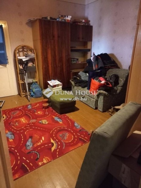 Elad� 125 nm-es h�z B�r