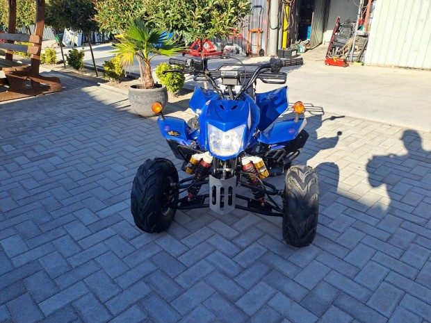 Eladó 125cc quad 4t 3+1 sebességes félautomata tárcsafék elöl-hátul,