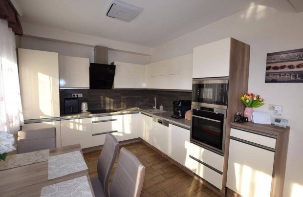 Elad� 127 nm-es h�z Debrecen #5175602