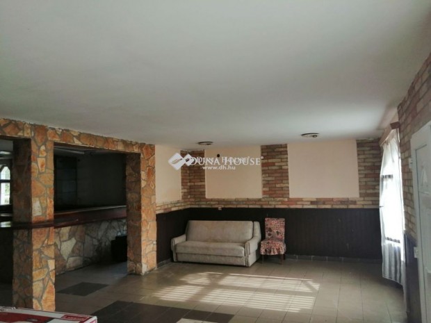 Elad� 127 nm-es h�z Kisb�r