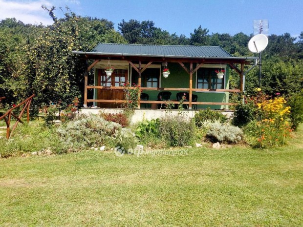 Elad� 1291 nm-es telek Balatonf�red