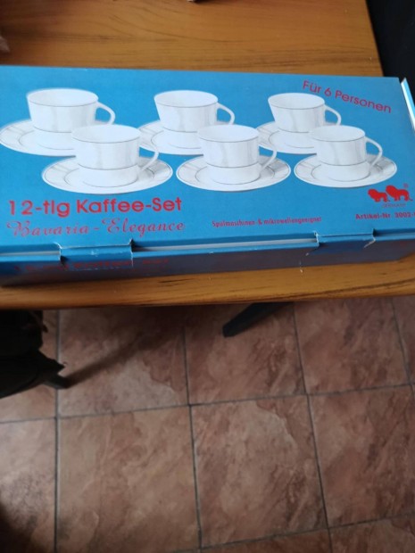 Eladó.12 db os vadonat uj kávés készlet,retro