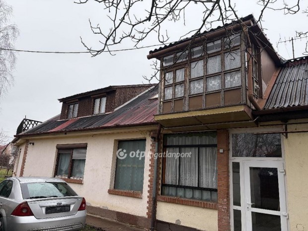 Elad� 130 nm-es h�z Dejt�r