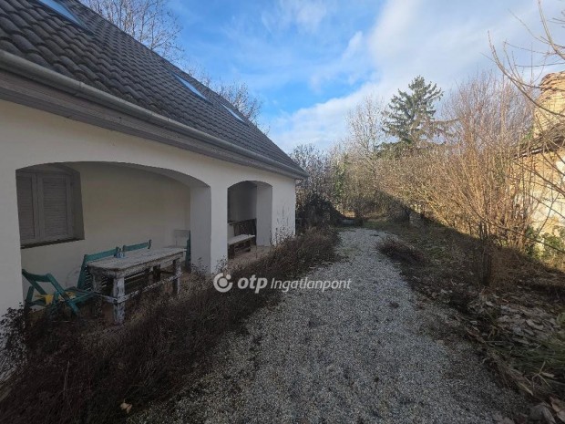 Elad� 130 nm-es h�z P�pasalamon