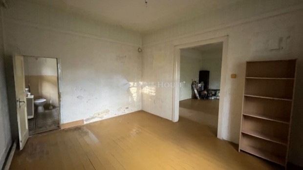 Elad� 130 nm-es h�z Veresegyh�z