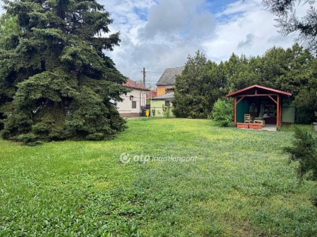 Elad� 133 nm-es h�z Gy�l