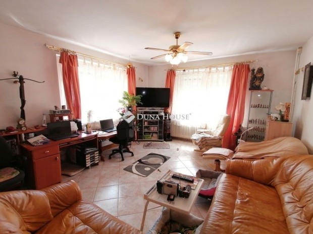 Elad� 140 nm-es h�z �rd