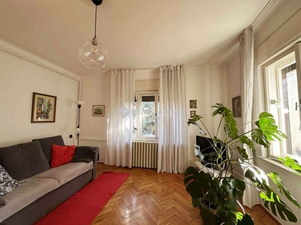 Elad� 140 nm-es h�z Tapolca