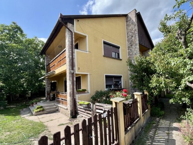 Elad� 146 nm-es Csal�di h�z Nagyk�ta