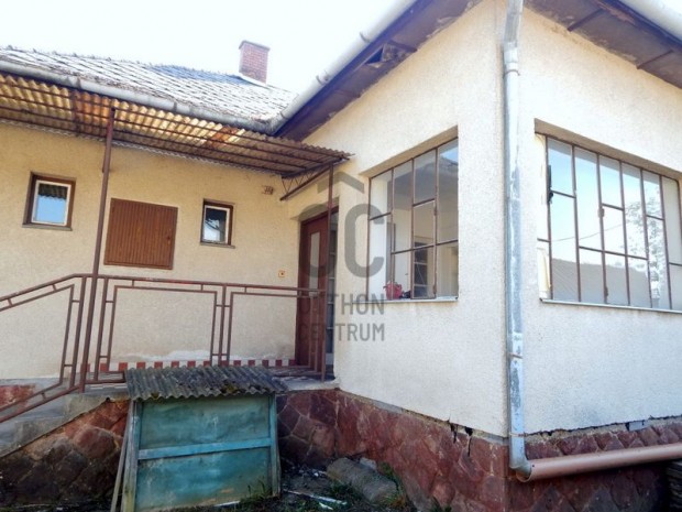 Elad� 148 nm-es h�z Zalal�v�