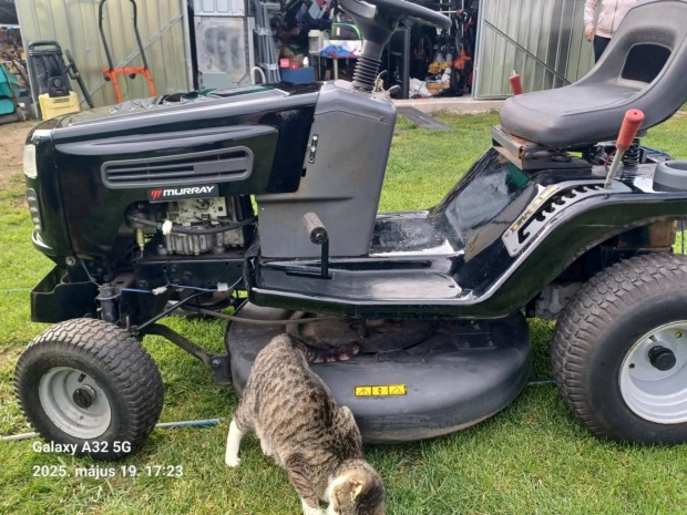 Eladó 14.5 LE Briggs motoros fünyiro traktor